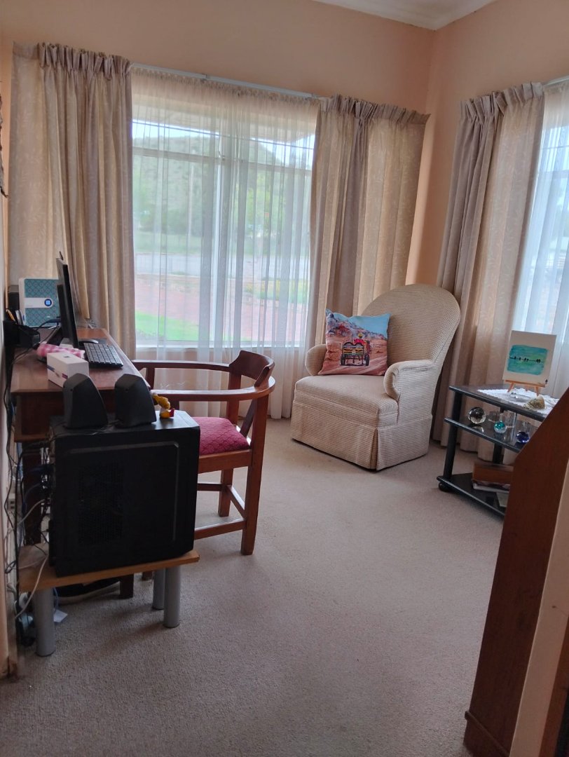 6 Bedroom Property for Sale in Colesberg Northern Cape